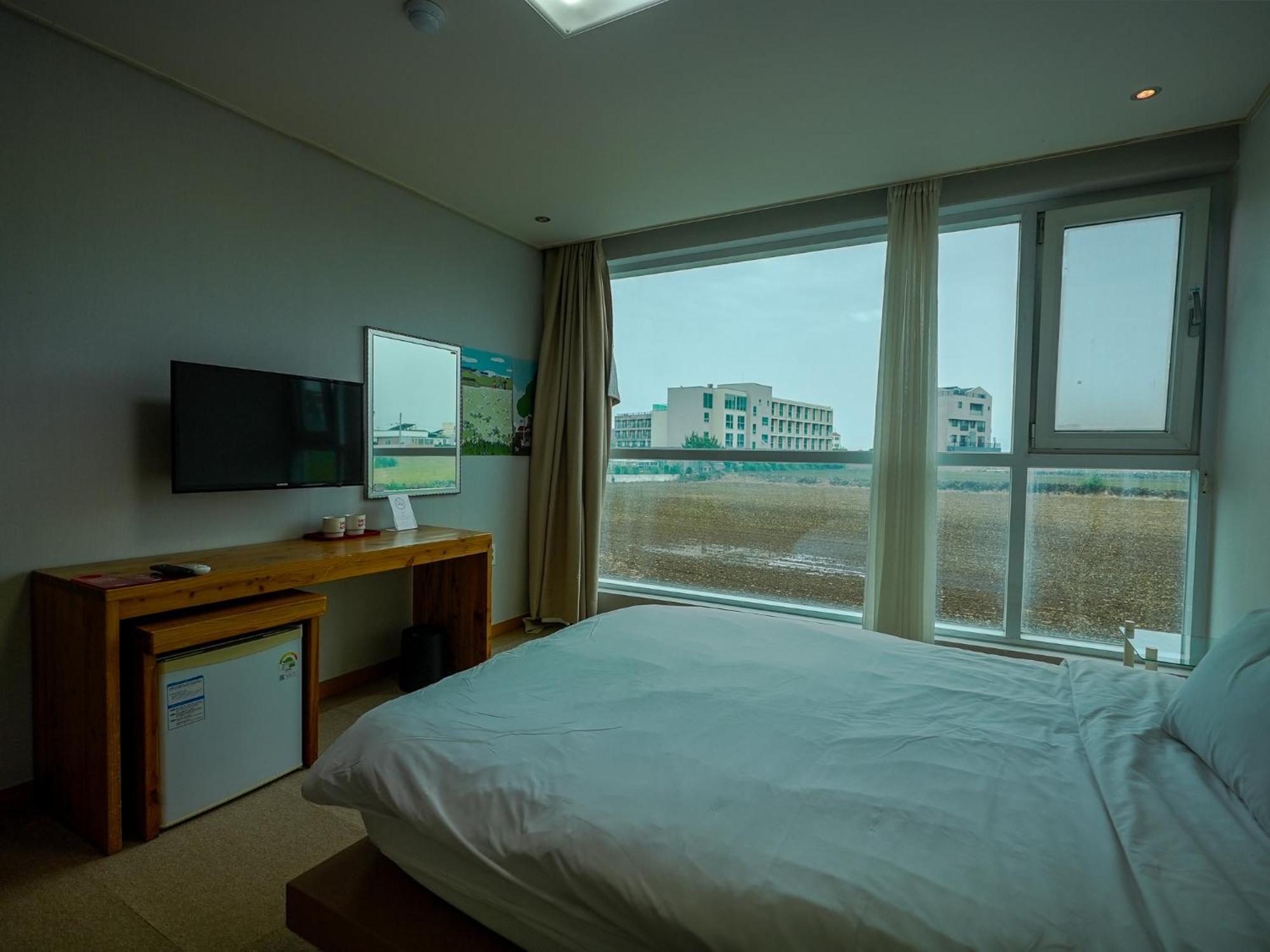 Hotel Bedradio Dodubong à Togŭnnae Extérieur photo