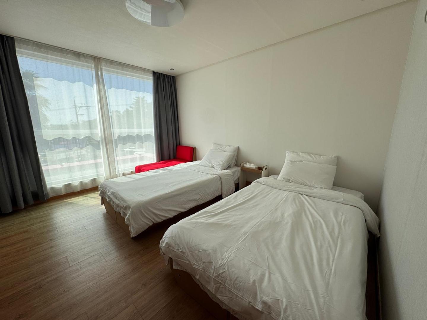 Hotel Bedradio Dodubong à Togŭnnae Extérieur photo
