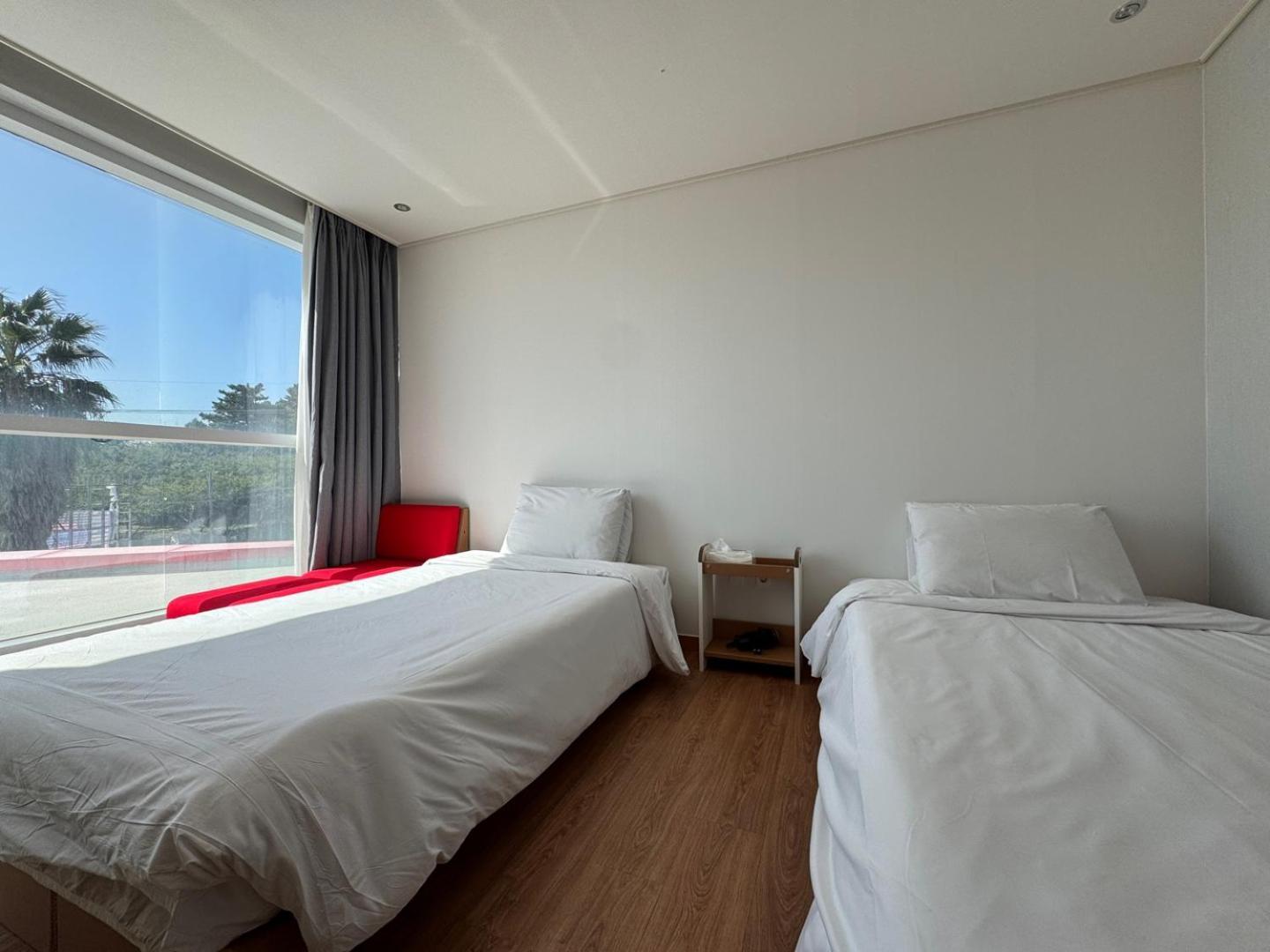 Hotel Bedradio Dodubong à Togŭnnae Extérieur photo